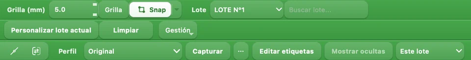 Mitad derecha de las tres filas de la barra superior del Layout Designer